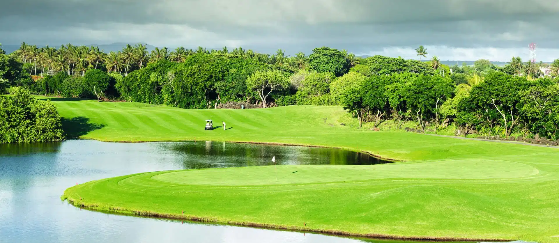 Mauritius Constance Golf The Links CourseLoch 6 scaled 1